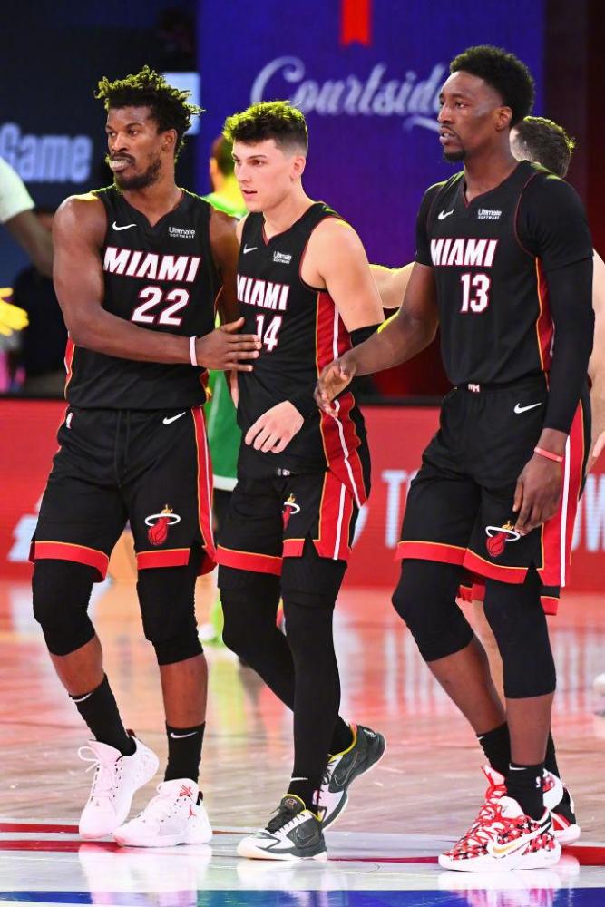 成为安菲尔 成为安菲尔