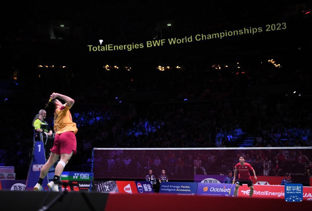 件和球场上 件和球场上