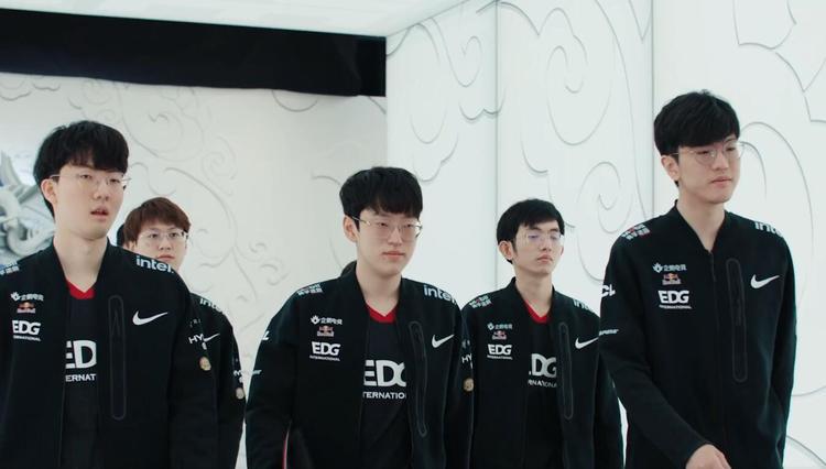 基于两队的 基于两队的